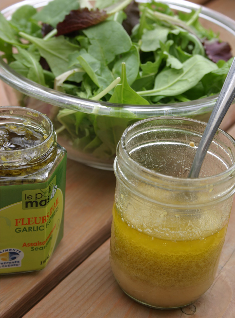 RECETTE_vinaigrette-infaillible-aux-fleurs-d-ail-du-Petit-Mas